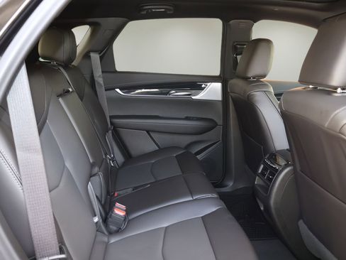 New 2026 Cadillac XT5 Premium Luxury w/ Driver Assist Package FWD image 16