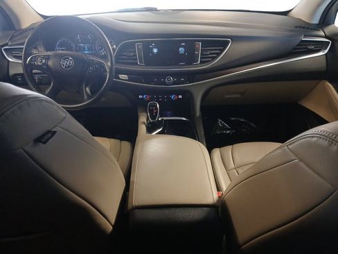Used 2018 Buick Enclave Essence FWD image 18