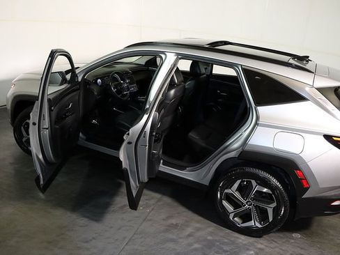 Used 2022 Hyundai Tucson Limited w/ Cargo Package image 5