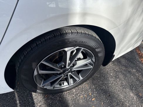 Certified 2023 Kia Forte LXS image 5