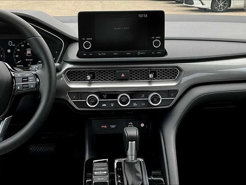 Used 2025 Acura Integra FWD image 6