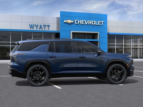 New 2027 Chevrolet Traverse RS w/ LPO, Floor Liner Package AWD/4WD image 6
