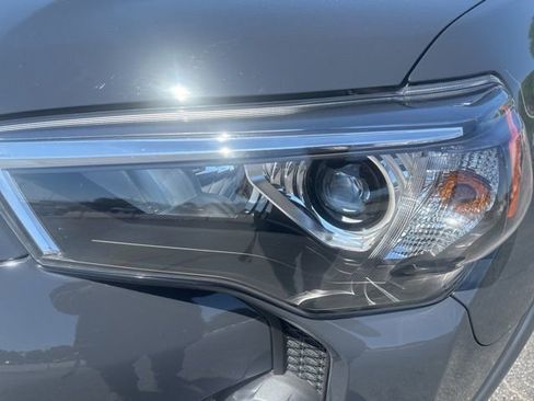 Used 2024 Toyota 4Runner TRD Off-Road Premium w/ Off Road Premium Plus Package image 9