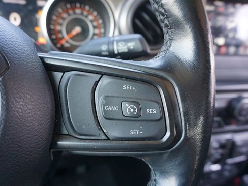 Used 2021 Jeep Gladiator Sport AWD/4WD image 9
