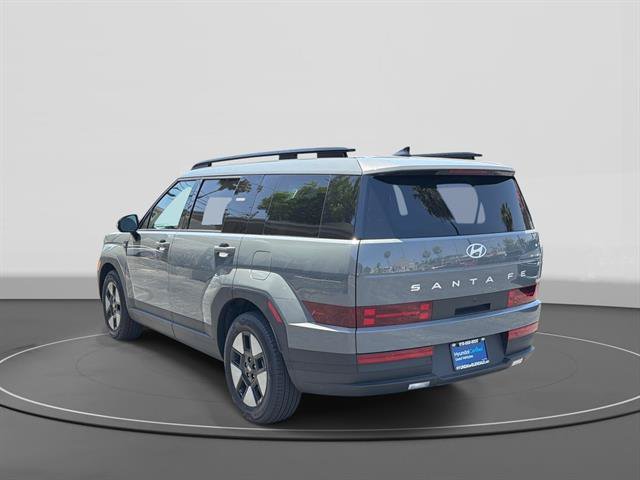 Used 2026 Hyundai Santa Fe SEL FWD image 5
