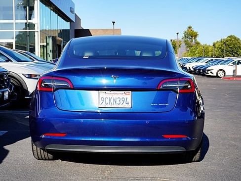 Used 2022 Tesla Model 3 Long Range AWD/4WD image 9