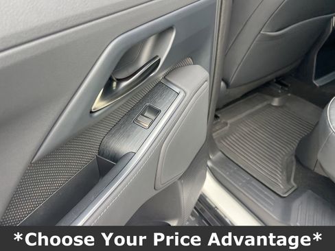 Used 2024 Lexus GX 550 w/ Accessory Package (Z1) image 40