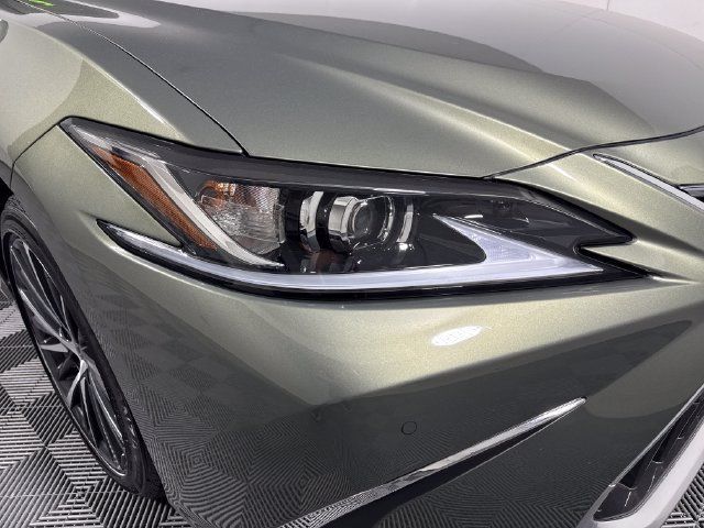 Used 2025 Lexus ES 350 w/ Premium Package FWD image 12