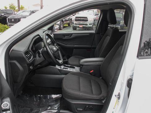 Used 2024 Ford Escape Active image 17