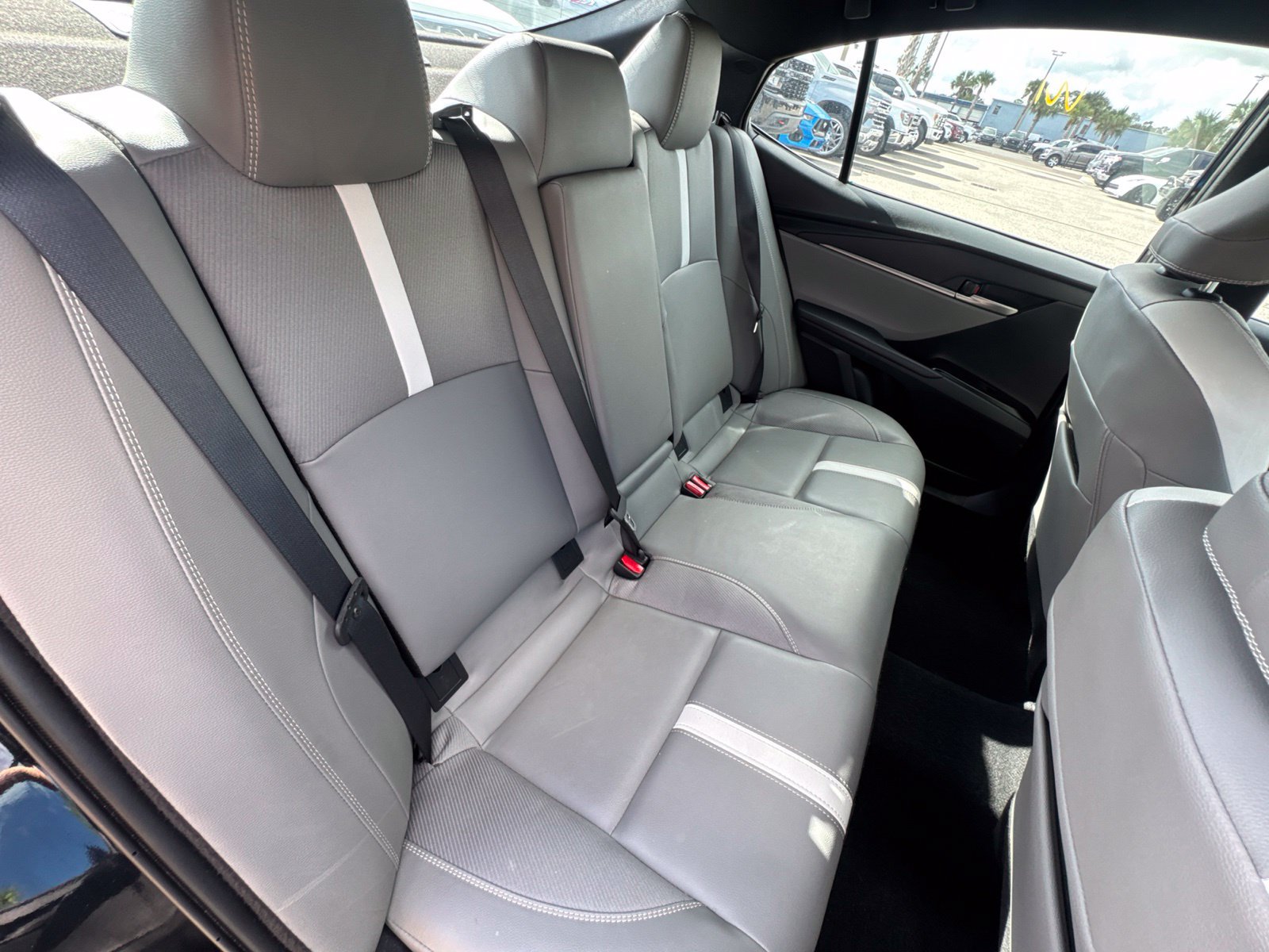 Used 2025 Toyota Camry SE FWD image 16