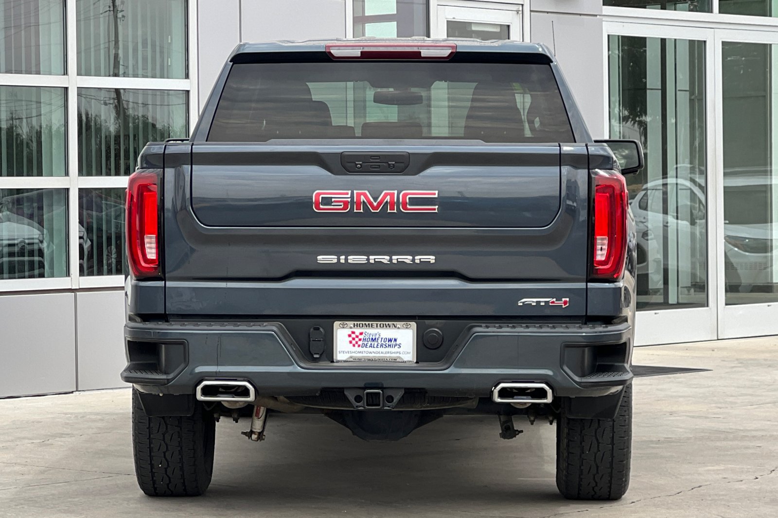 Used 2021 GMC Sierra 1500 AT4 AWD/4WD image 5