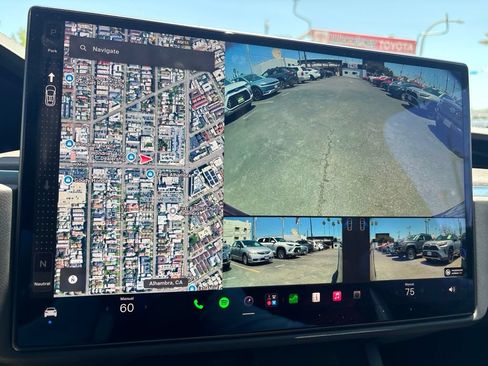Used 2023 Tesla Model X AWD/4WD image 27