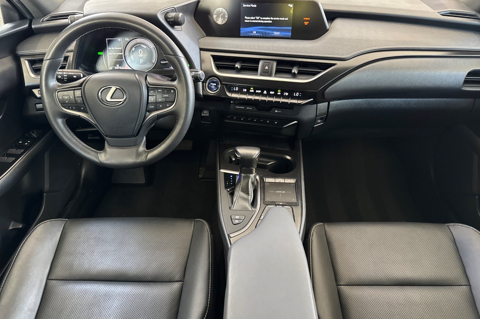 Used 2019 Lexus UX 250h w/ Premium Package AWD/4WD image 17
