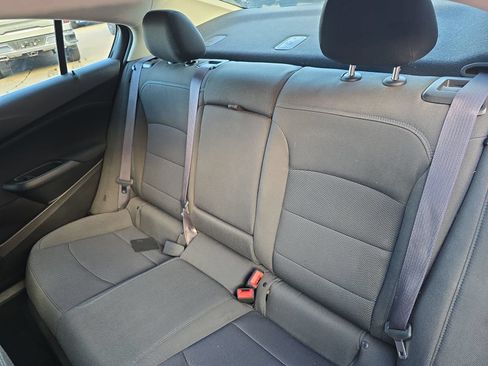 Used 2017 Chevrolet Cruze LT w/ Convenience Package FWD image 13