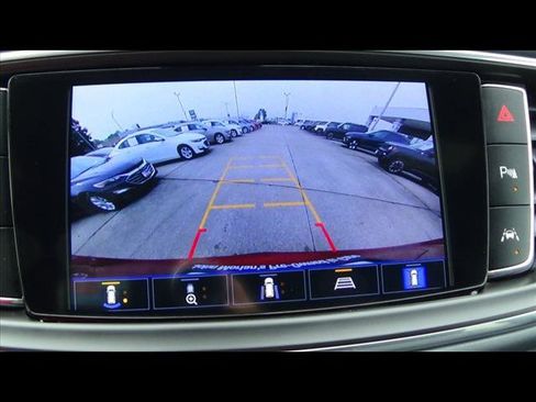 Used 2024 Buick Enclave Premium image 31