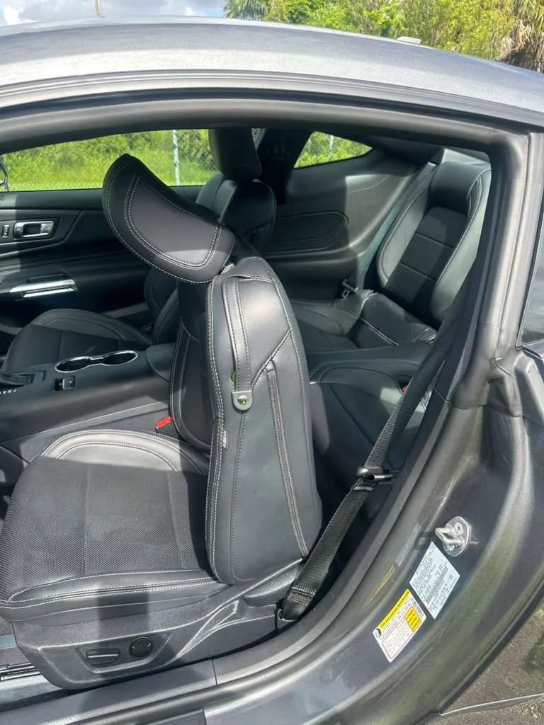 Used 2025 Ford Mustang Premium RWD image 15
