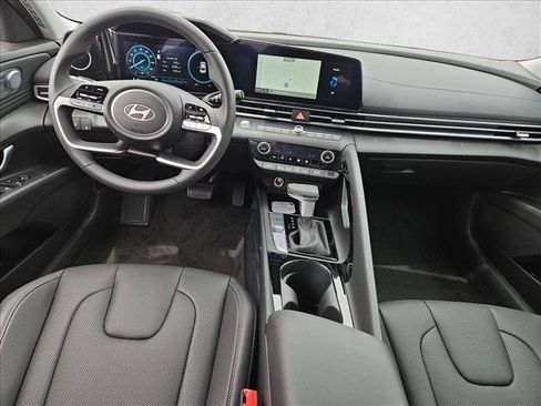 New 2026 Hyundai Elantra Limited FWD image 10