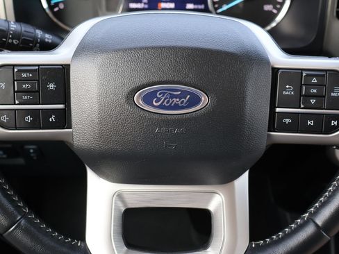 Used 2024 Ford Expedition XLT RWD image 25