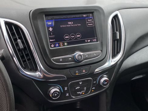 Used 2022 Chevrolet Equinox LT image 28