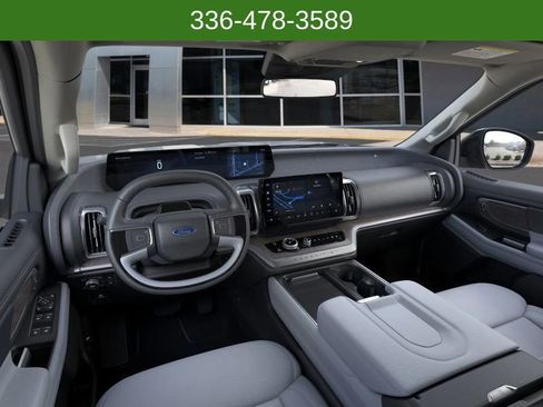 New 2025 Ford Expedition Max Platinum w/ Platinum Ultimate Package image 9