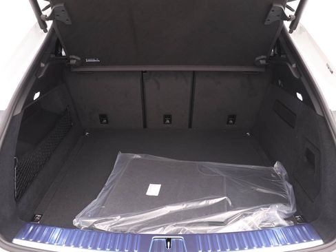 Used 2024 Porsche Cayenne Coupe image 24