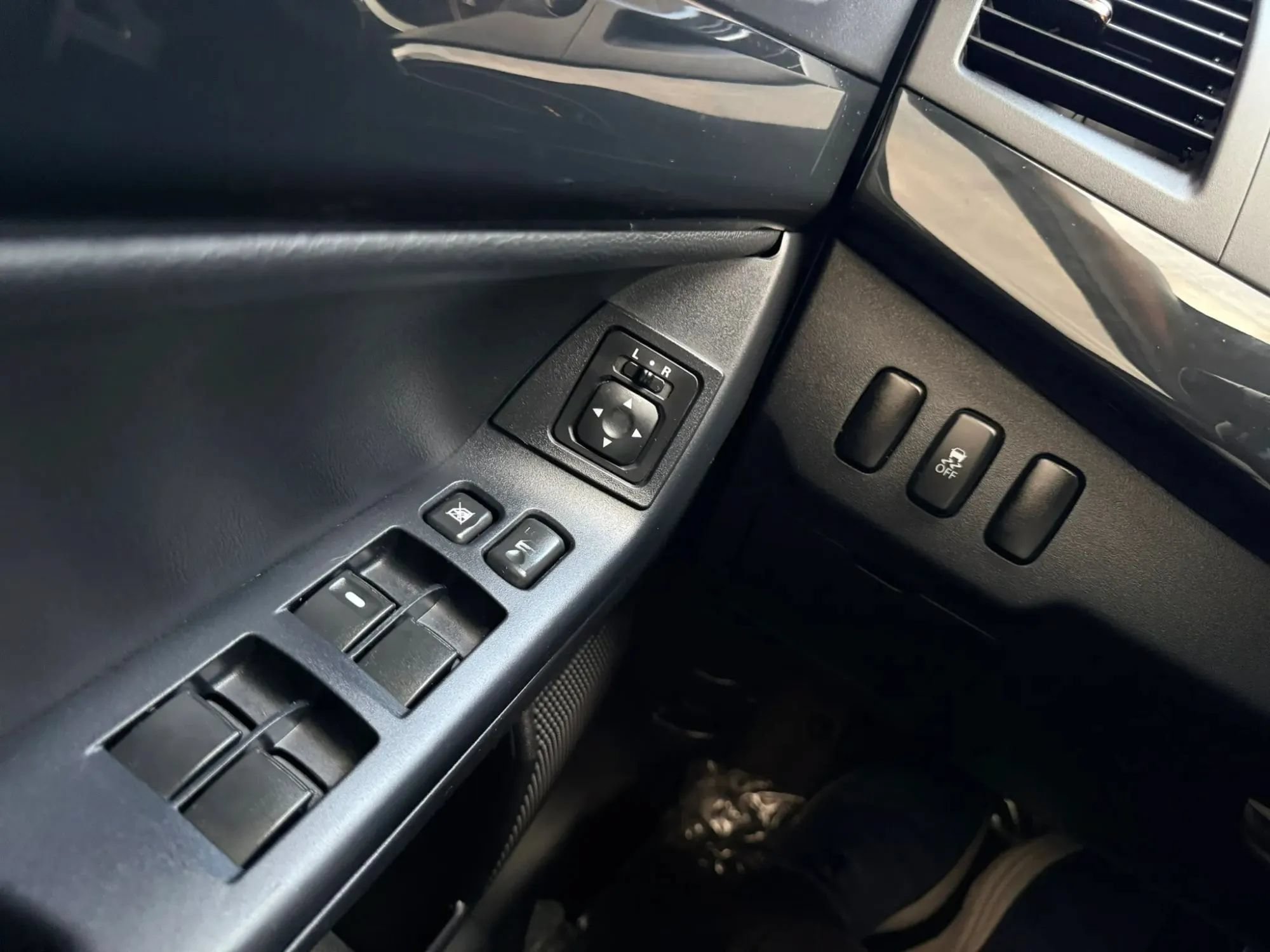 Used 2014 Mitsubishi Lancer Ralliart AWD/4WD image 16