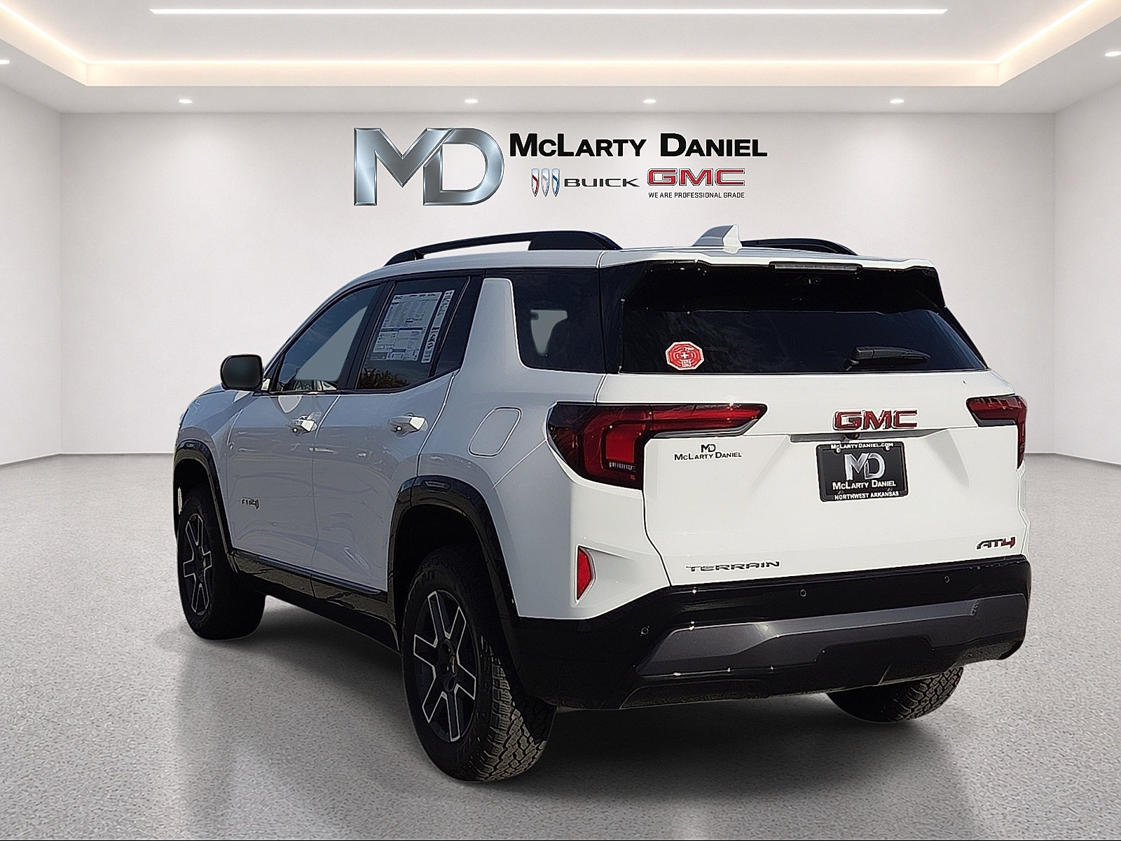 New 2027 GMC Terrain AT4 w/ Technology Package II AWD/4WD image 4