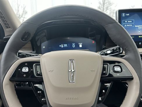 Used 2023 Lincoln Corsair Reserve w/ Equipment Group 202A image 15