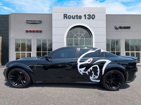Used 2022 Dodge Charger SRT Hellcat w/ Navigation & Travel Group RWD image 5