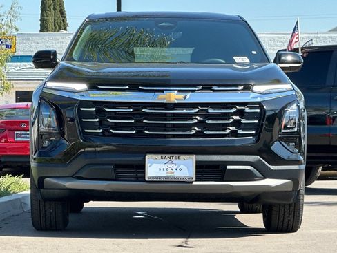 New 2026 Chevrolet Equinox LT w/ Safety and Technology Package FWD image 9