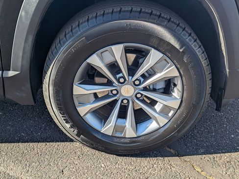 Used 2025 Chevrolet Equinox LT image 9