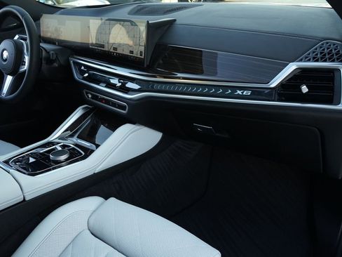 Used 2026 BMW X6 xDrive40i image 4