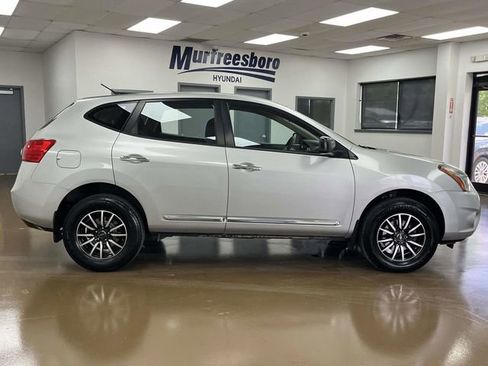 Used 2014 Nissan Rogue S FWD image 4