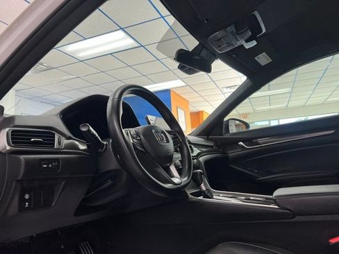 Used 2022 Honda Accord Sport image 18