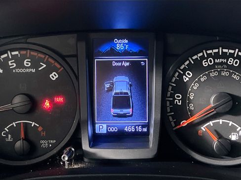 Used 2019 Toyota Tacoma SR w/ SR Convenience Package RWD image 23