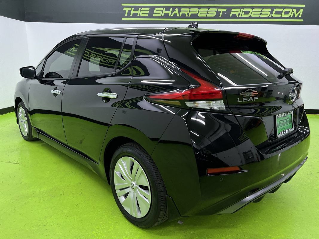 Used 2025 Nissan Leaf S FWD image 7