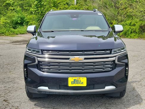Used 2023 Chevrolet Tahoe Premier AWD/4WD image 2