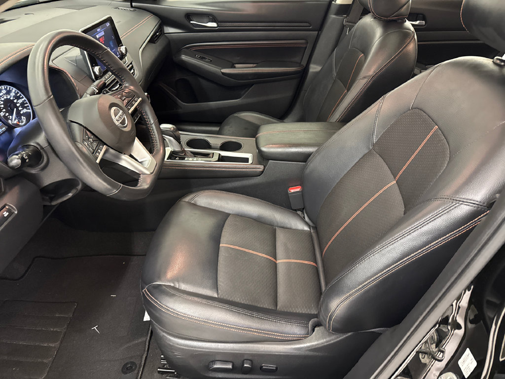 Used 2022 Nissan Altima 2.5 SR w/ Midnight Edition Package FWD image 18
