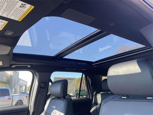 New 2025 Ford Expedition Platinum w/ Stealth Performance Package image 19