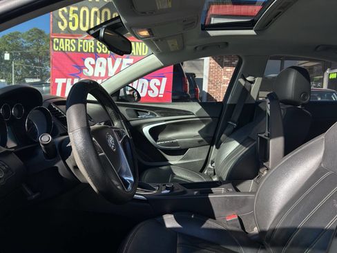 Used 2011 Buick Regal CXL Turbo w/ TO7 Preferred Equipment Group image 16