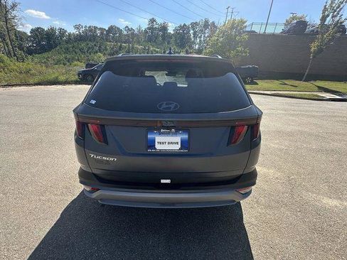 New 2025 Hyundai Tucson SEL image 4