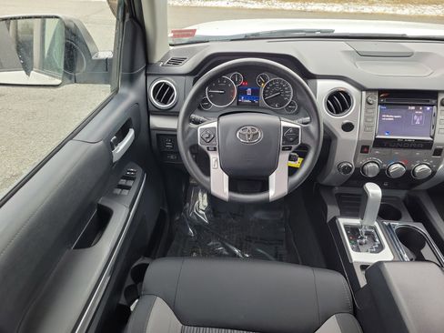 Used 2015 Toyota Tundra SR5 w/ TRD Off Road Package image 19