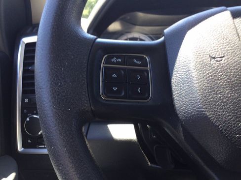 Used 2019 RAM 1500 Classic SLT AWD/4WD image 26