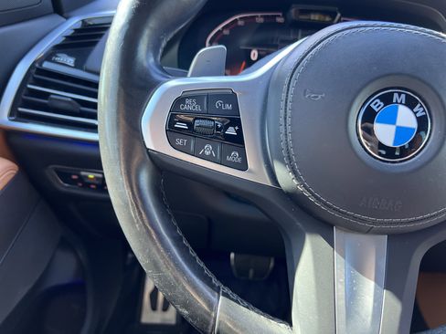 Used 2022 BMW X5 sDrive40i w/ M Sport Package RWD image 19