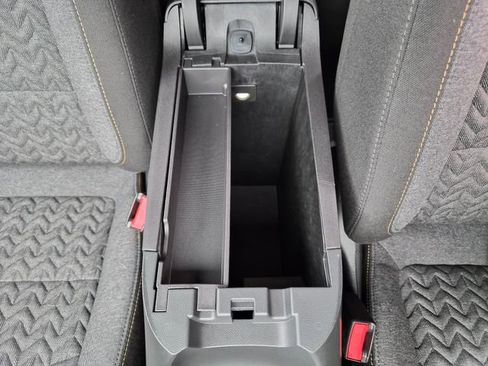 Used 2024 Chevrolet Equinox LT FWD image 31