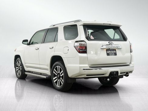 Used 2022 Toyota 4Runner Limited AWD/4WD image 3