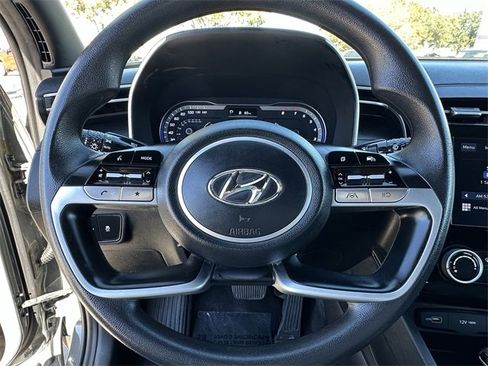 Used 2022 Hyundai Santa Cruz SEL image 11