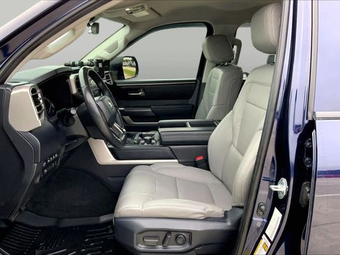 Used 2024 Toyota Tundra SR5 w/ SR5 Premium Package AWD/4WD image 8