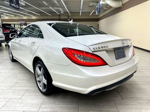 Used 2014 Mercedes-Benz CLS 550 4MATIC w/ Premium 1 Package image 9