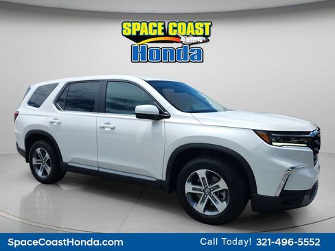 Certified 2025 Honda Pilot EX-L image 2